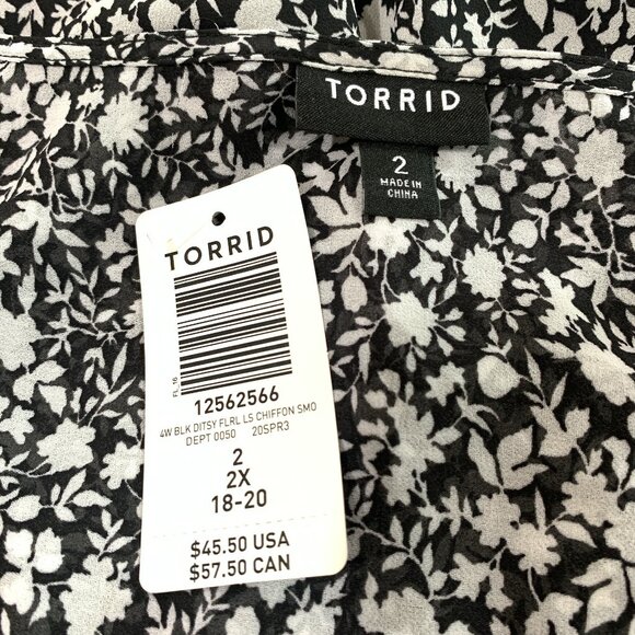 Torrid black white floral Babydoll Chiffon Smocked 3/4 sleeve Top plus Size 2X - Picture 6 of 8